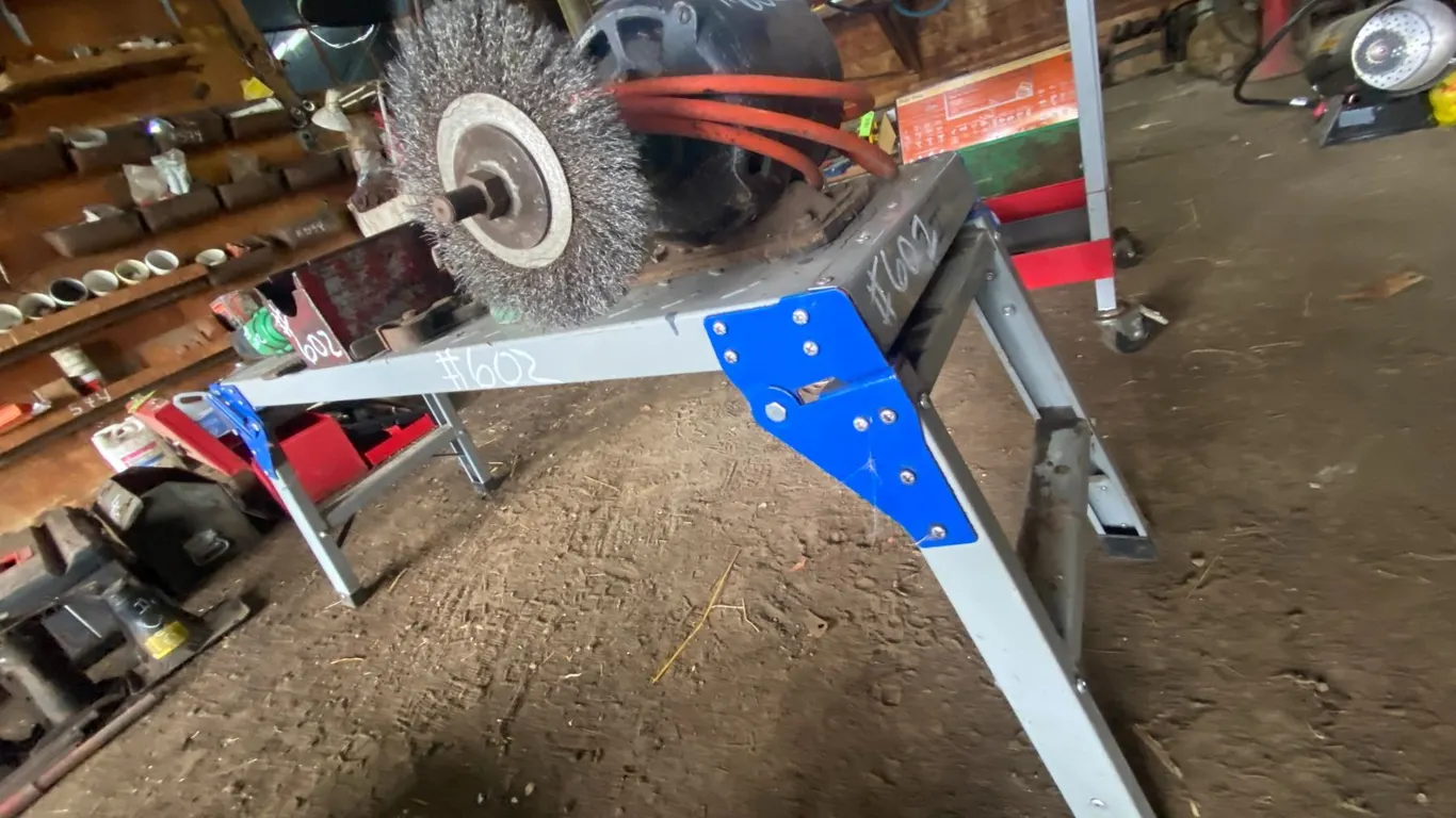 Stand & elec. Motor c/w buffing wheel