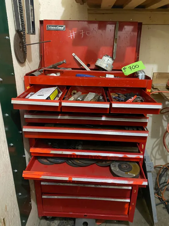 Tool box c/w qty of tools