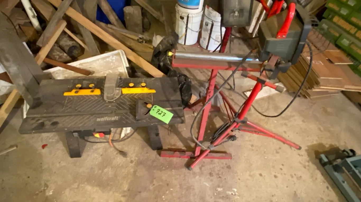 Lights, roller & table saw