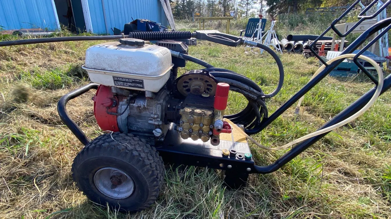 Honda pressure washer c/w hose