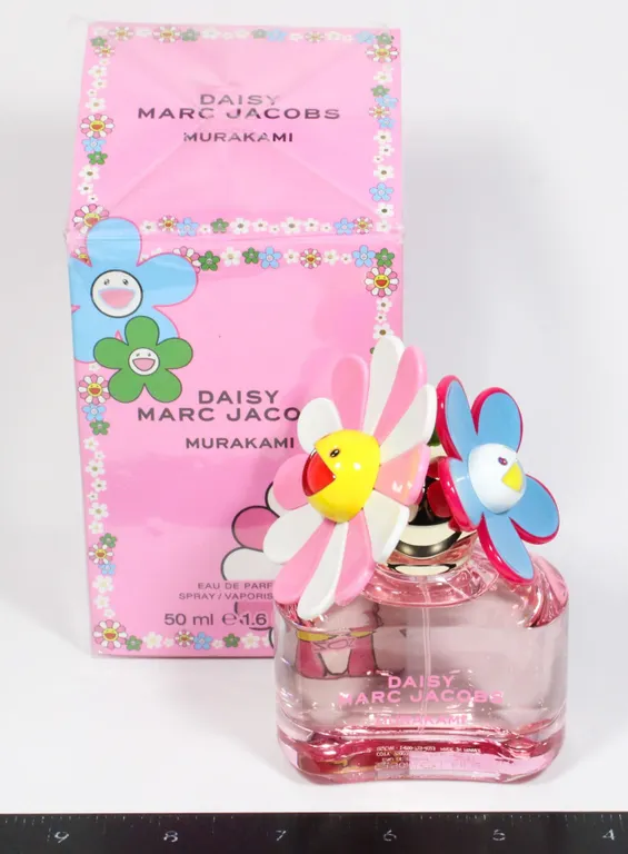 PINK DAISY MARC JACOBS MURAKAMI EAU DE PARFUM