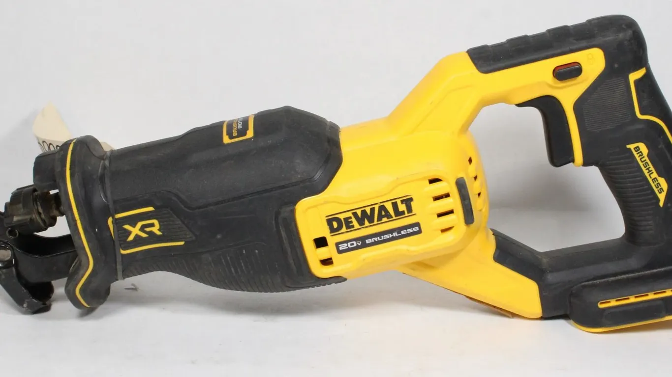 DEWALT SAWS ALL (TOOL ONLY)