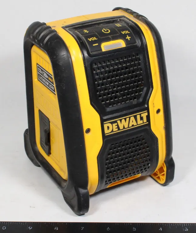 DEWALT BLUETOOTH SPEAKER WITH OFF BRAND BATTERY