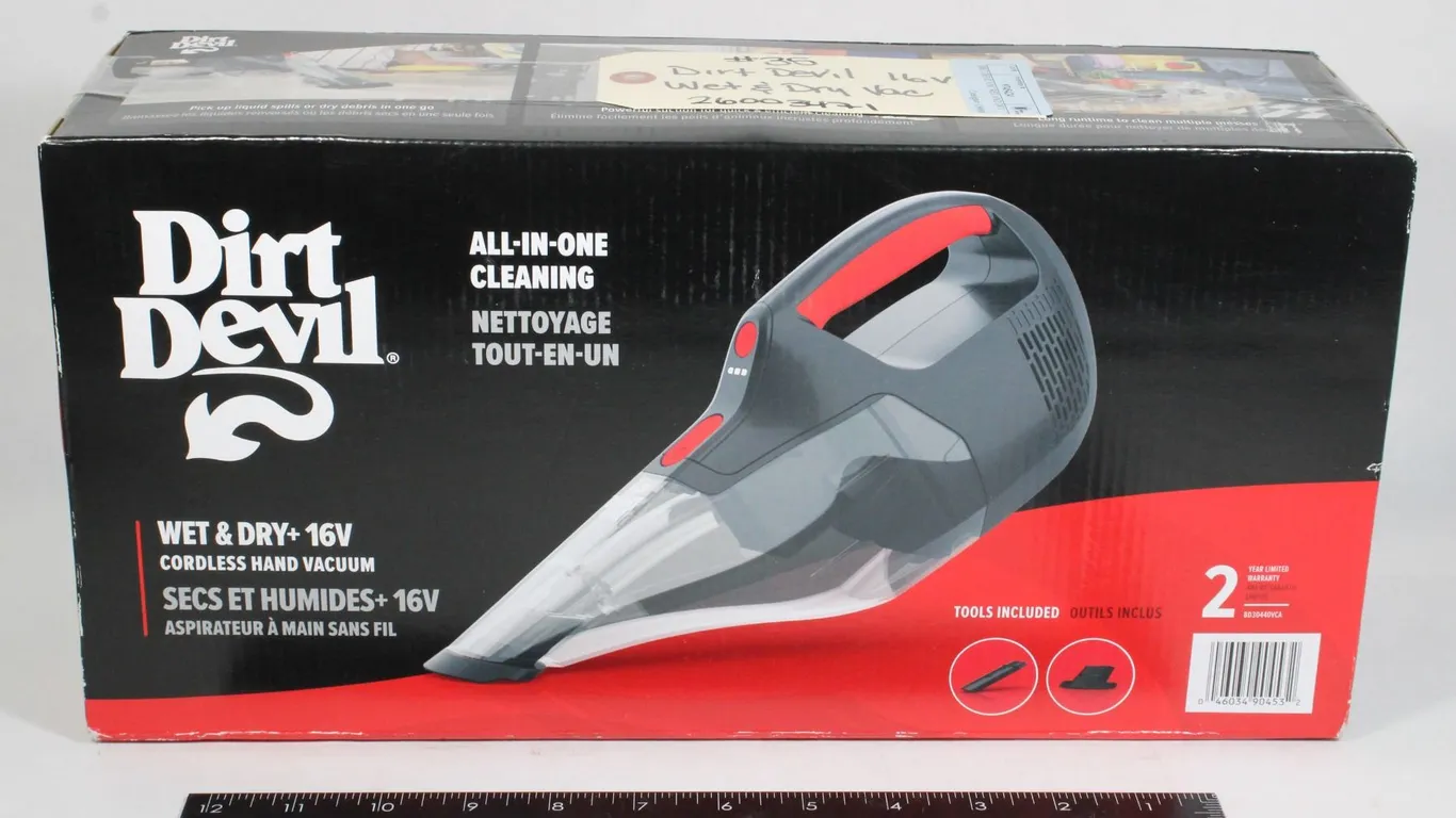 DIRT DEVIL VAC WET AND DRY
