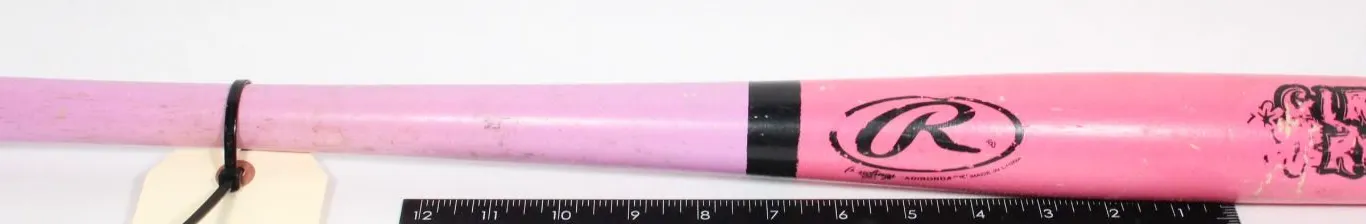 PINK BASEBALL BAT