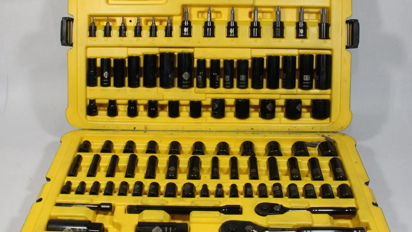 *POLICE SEIZURE* STANLEY TOOL SET