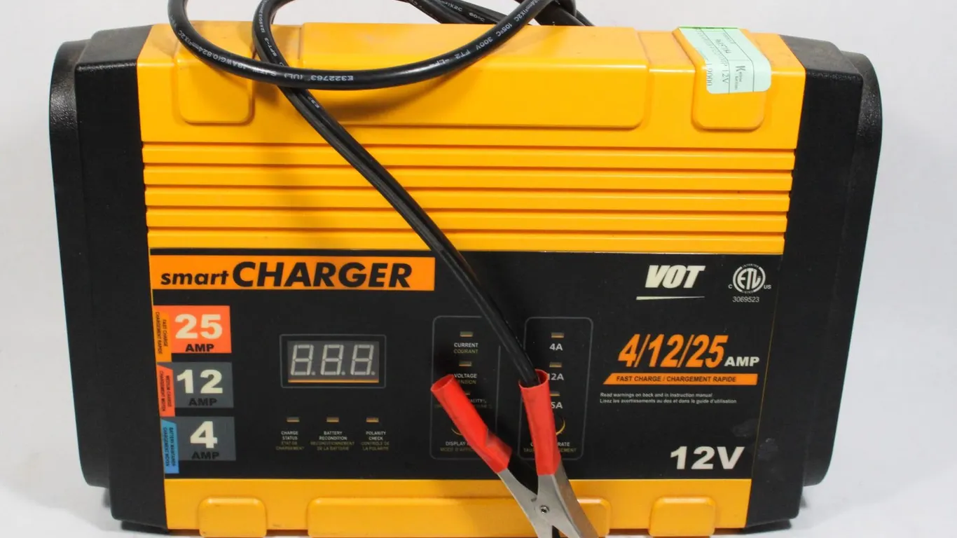 SMART CHARGER 4/12/25 AMP 12V