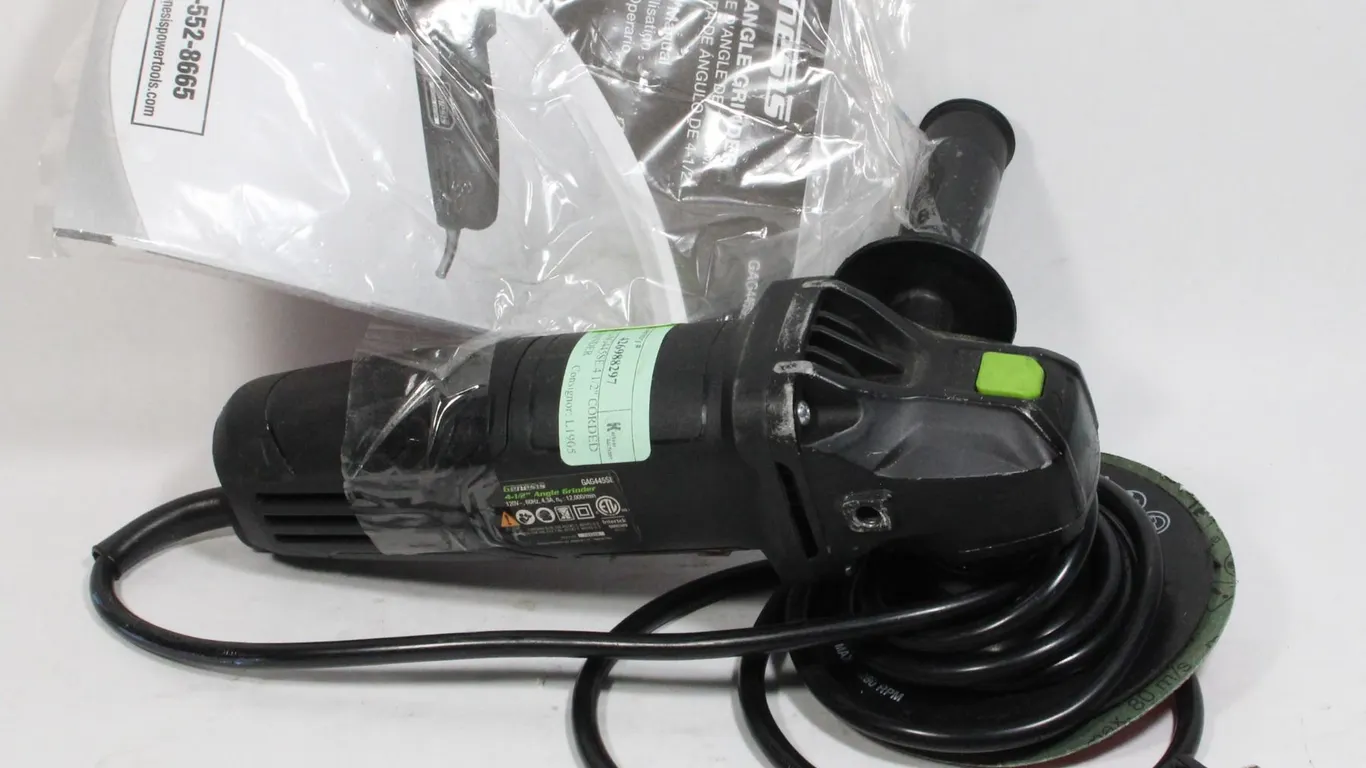 GENESIS GAG445SE 4 1/2" CORDED ANGLE GRINDER