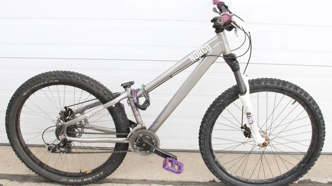 GREY NORCO WOLVERINE BIKE
