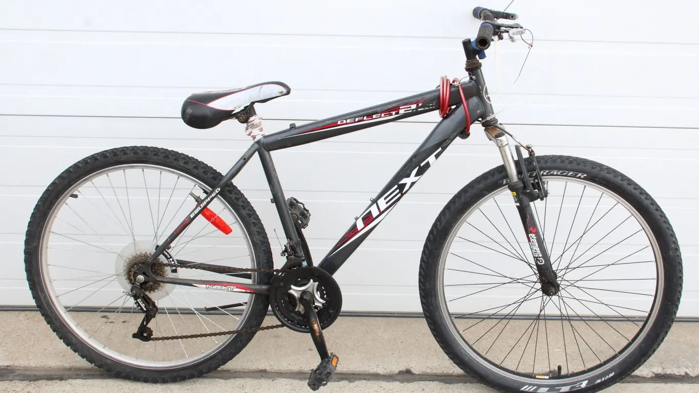 BLACK NEXT BIKE - NO BRAKE WIRES