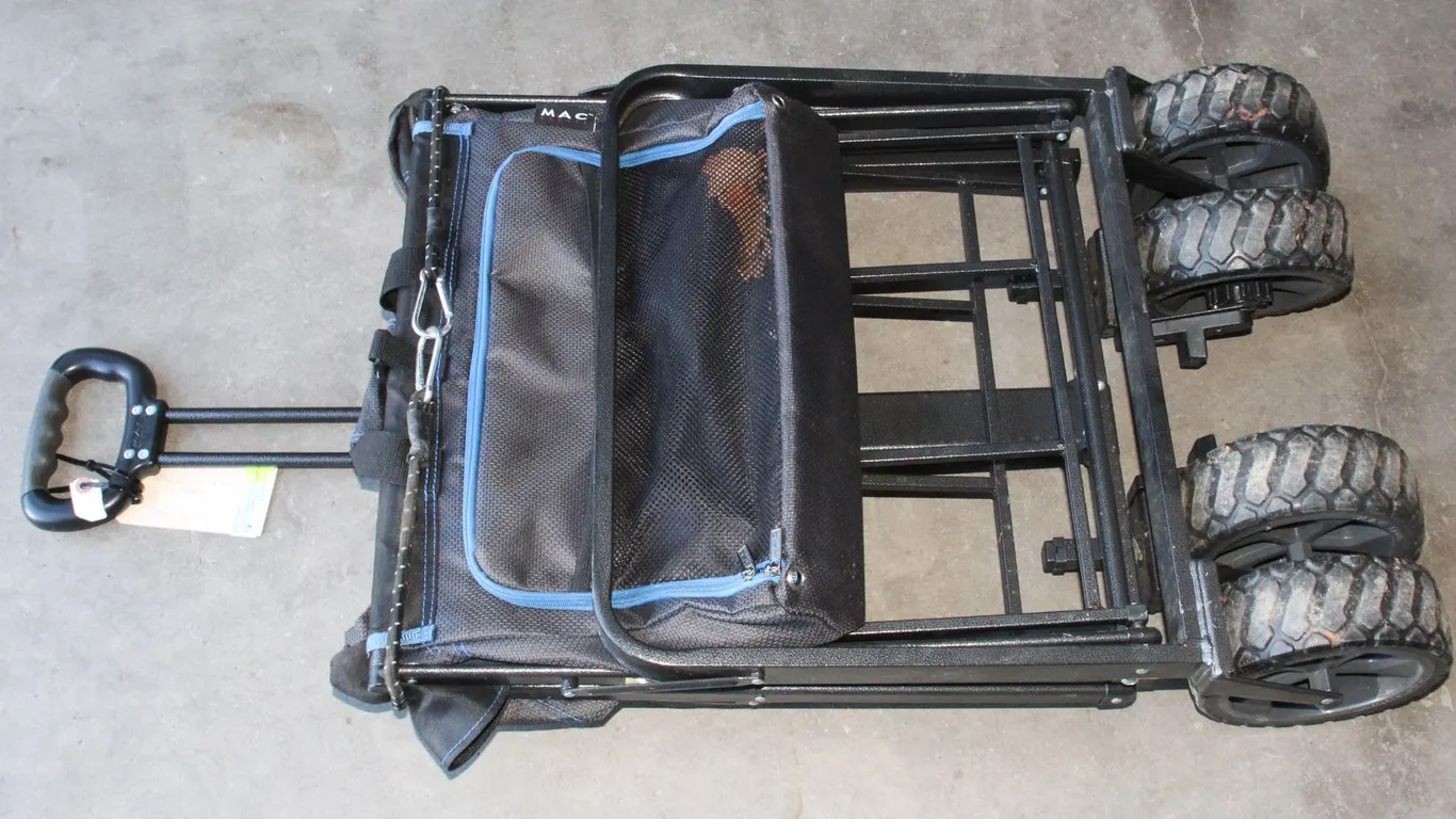 WHEELED COLLAPSIBLE WAGON