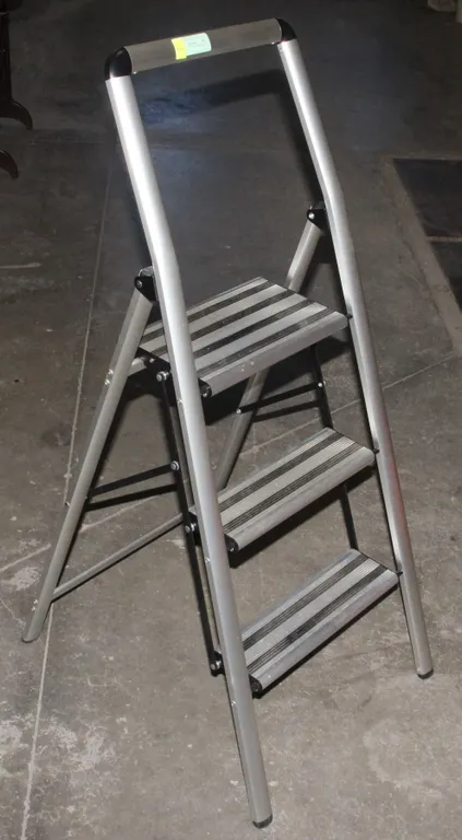 HEAVY DUTY TYPE 1 69CM/27" LADDERS
