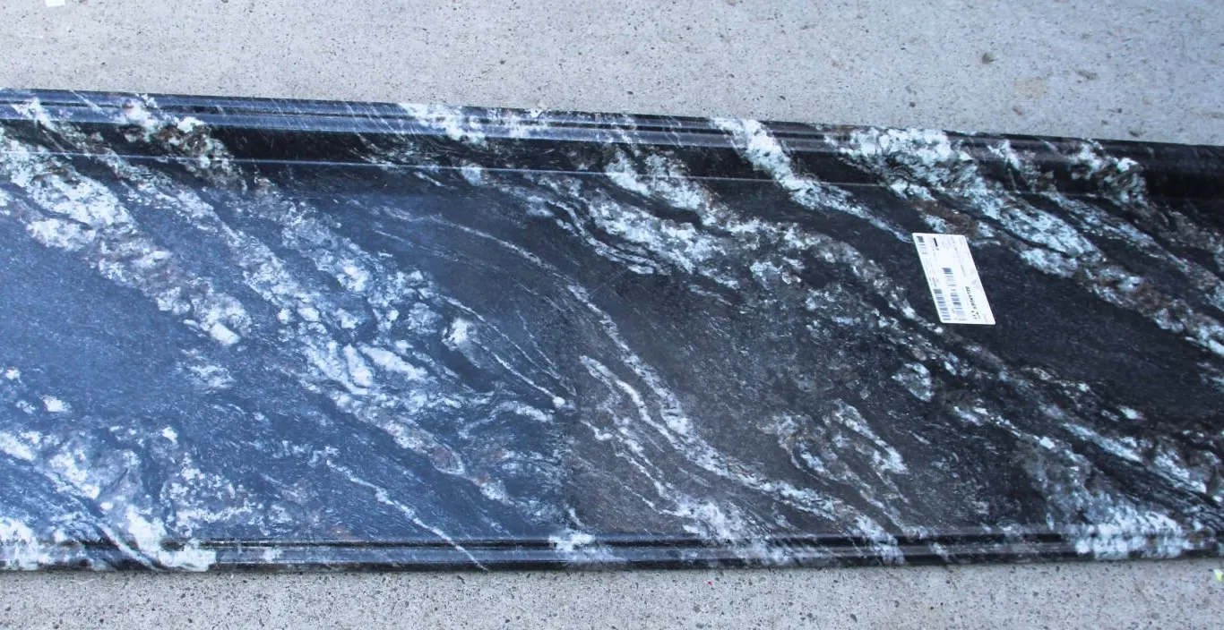 KITCHEN COUNTER TOP PIECE APPROX 72" LONG