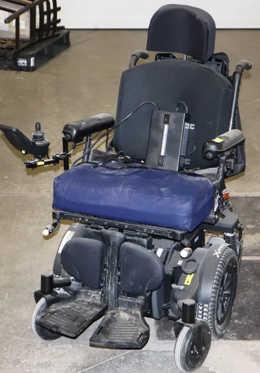 QUICKIE EXPERIENCE 2 POWER WHEEL CHAIR WITH