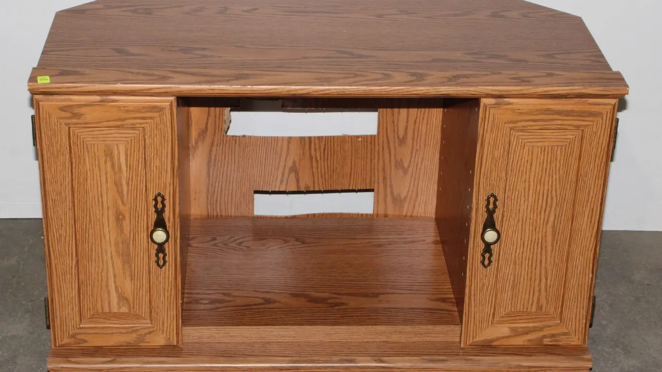 WOOD LOOK TV STAND