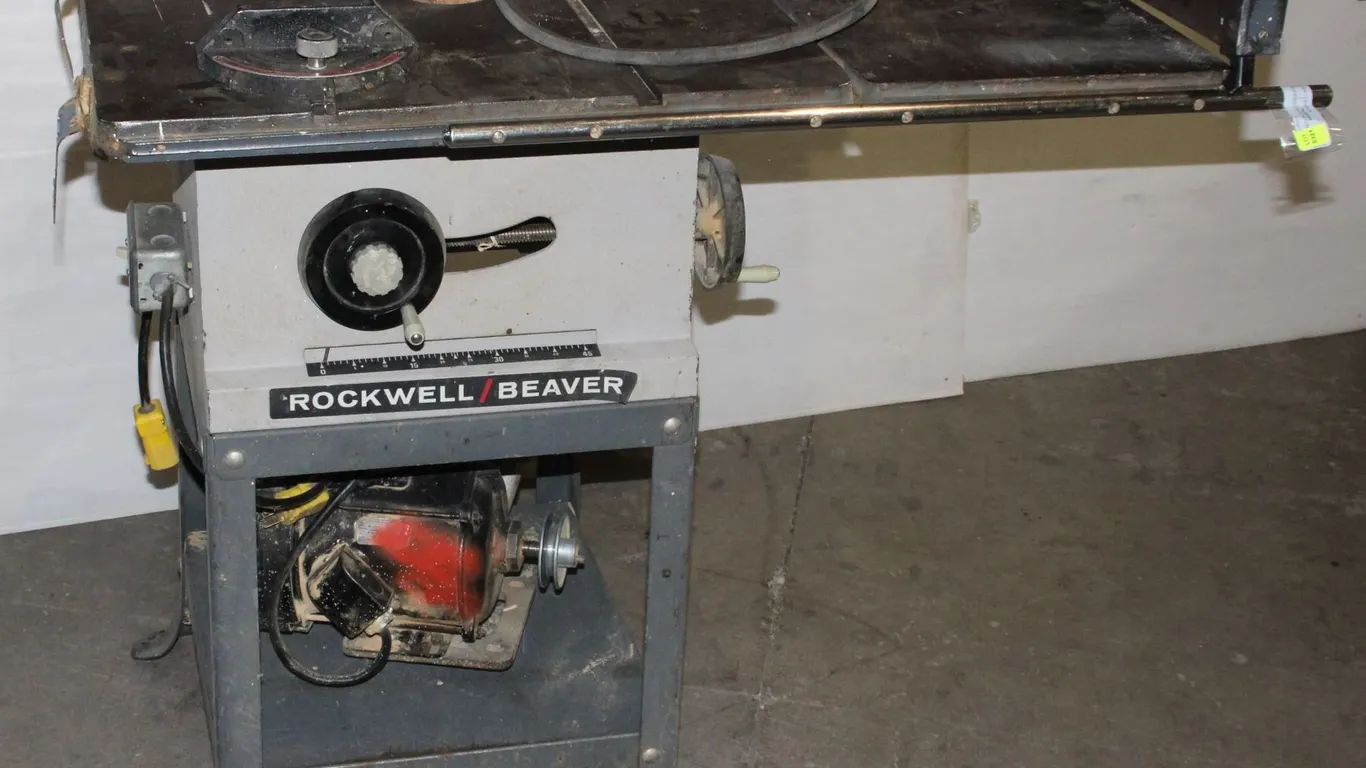 ROCKWELL/ BEAVER TABLE SAW