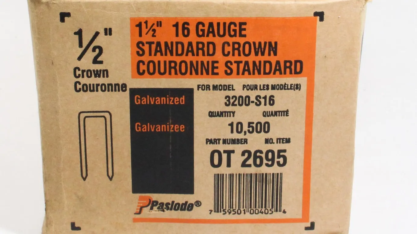 BOX OF PASLODE STAPLES
