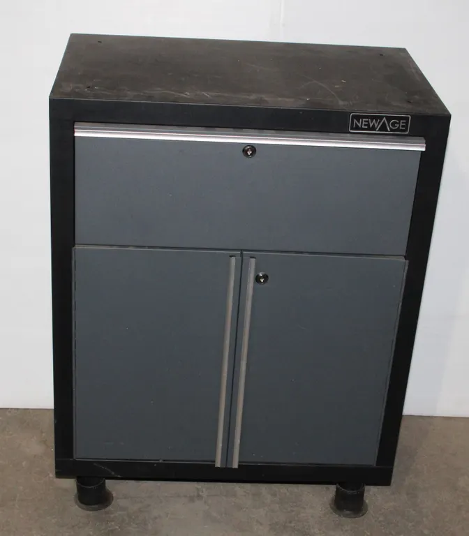 NEWAGE TOOL CABINET W/ FEET 34" TALL