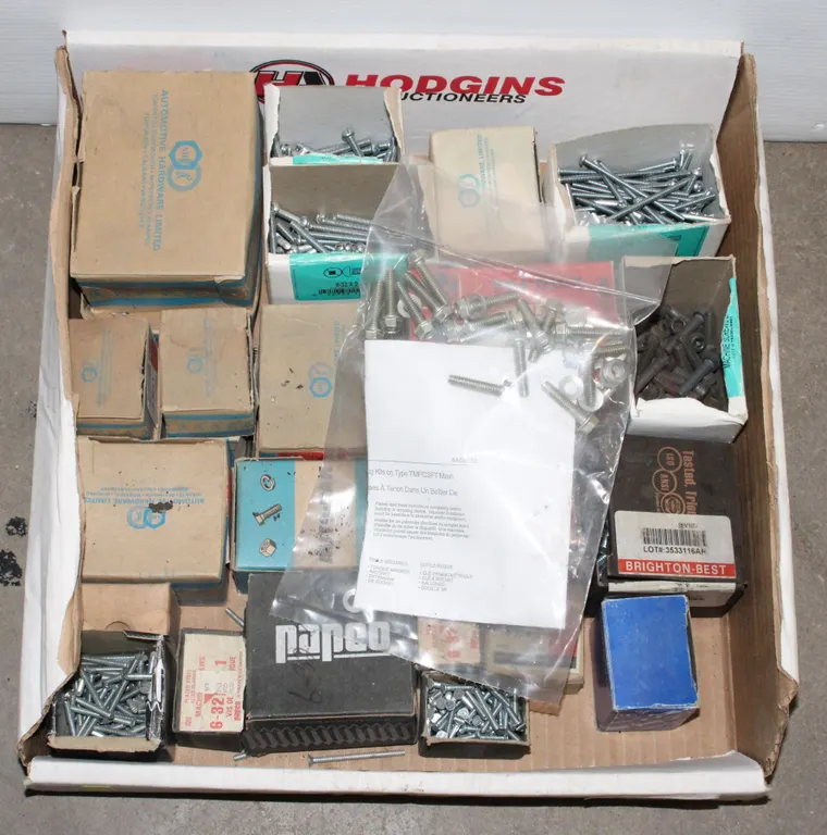 FLAT OF ASSORTED FASTENERS