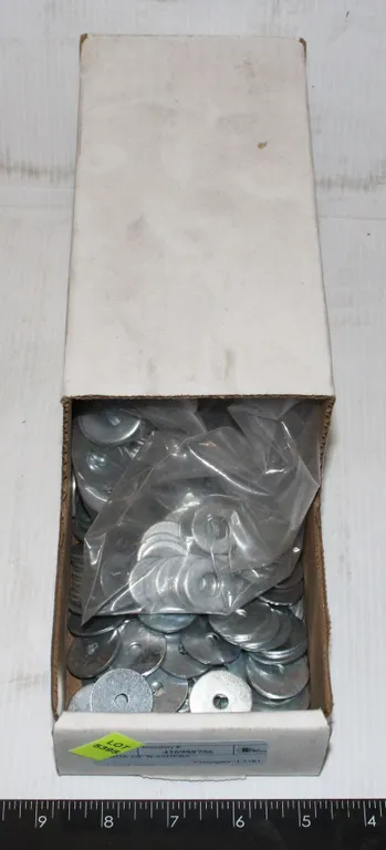 BOX OF WASHERS