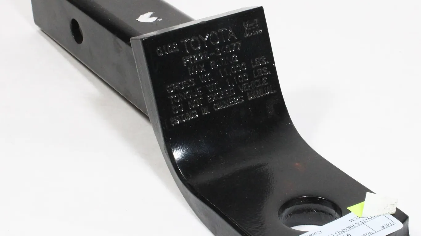 TOYOTA BRAND 11,000LB CAPACITY 2" HITCH