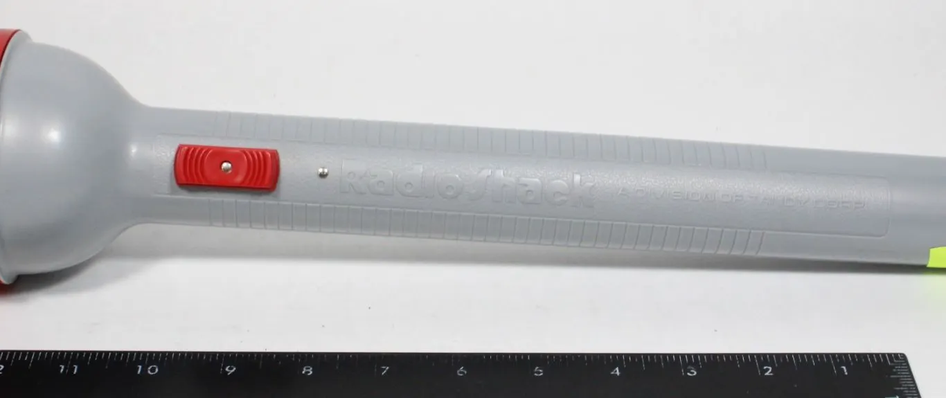RADIO SHACK - RETRO 15 INCH FLASHLIGHT