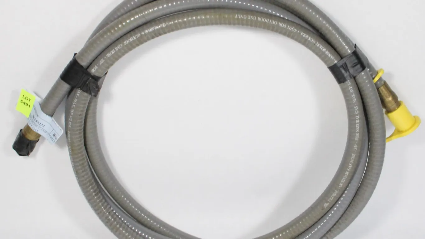 3/8" X 10" BBQ HOSE COMPATIBLE WITH L.P OR NAT GAS