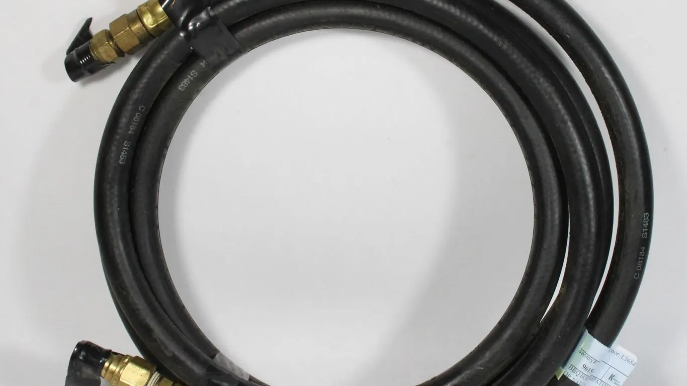 3/8" X 10" BBQ HOSE COMPATIBLE WITH L.P OR NAT GAS