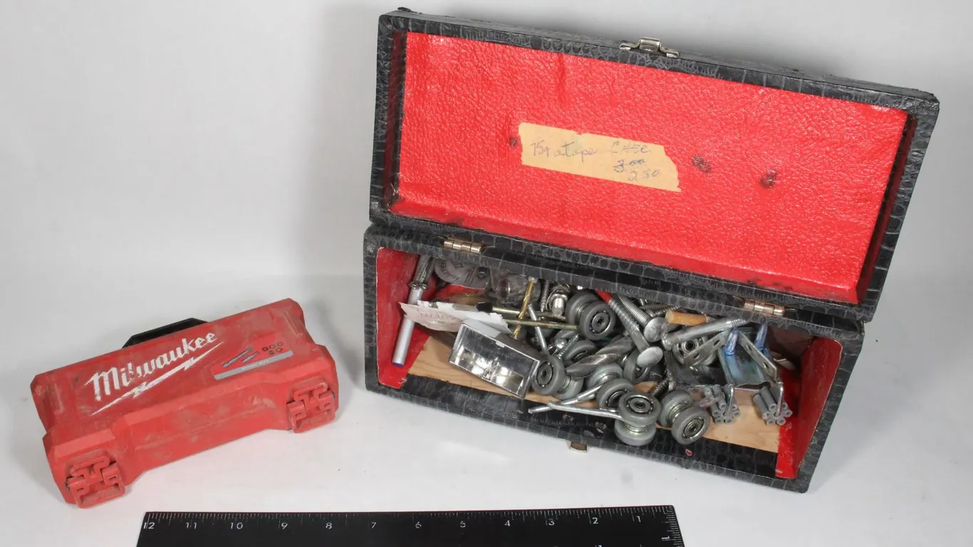 CARRYING CASE WITH ASSORTED