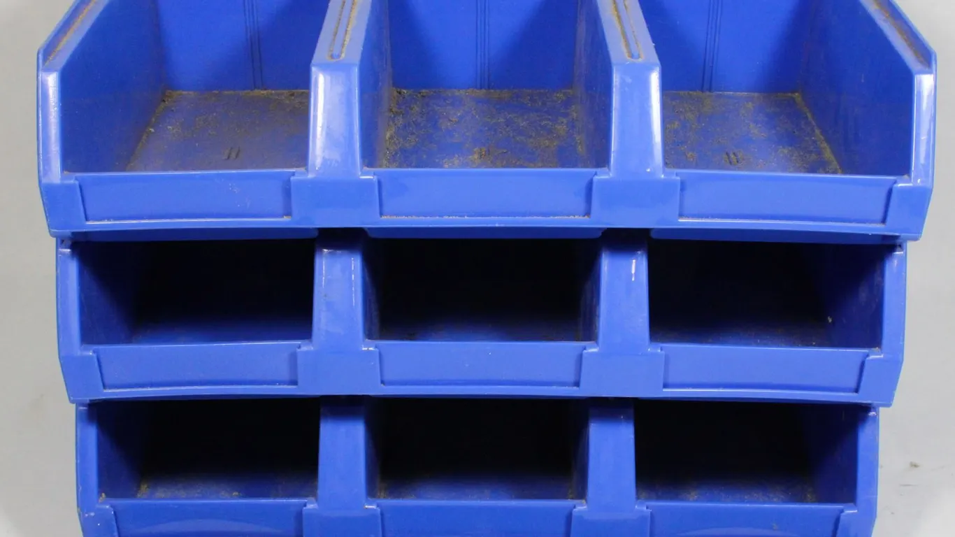 BLUE PARTS ORGANISERS