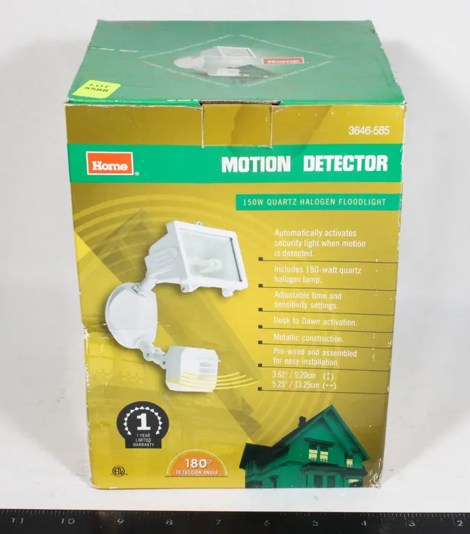 MOTION DETECTOR LIGHT