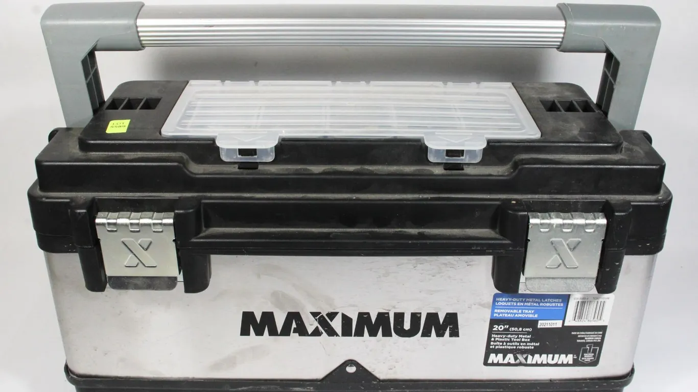 MASTERCRAFT MAXIMUM TOOLBOX WITH CONTENTS