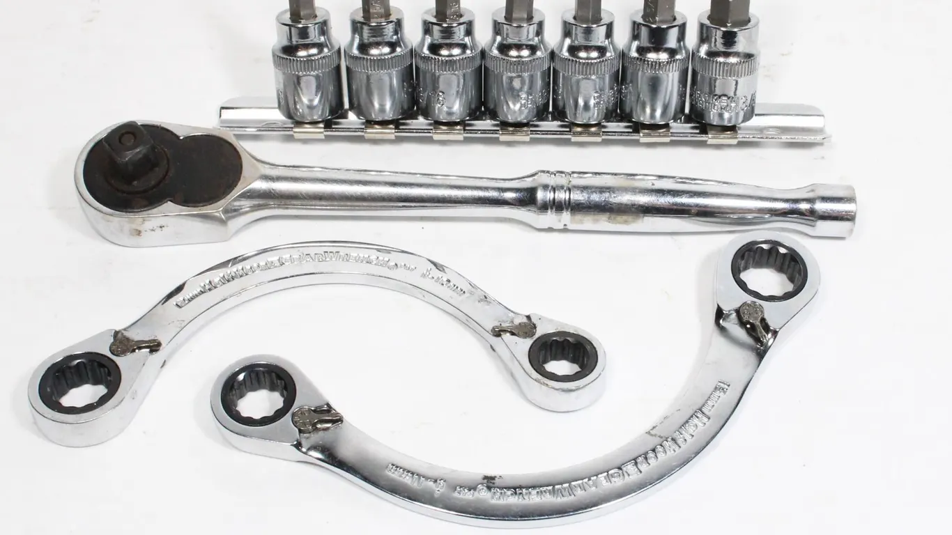 TWO SPECIALTY RATCHETING WRENCHES, 3/8" DRIVE