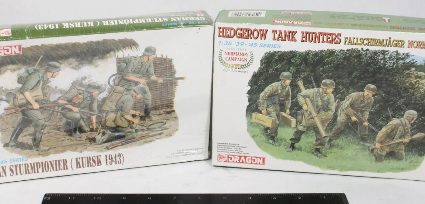 GERMAN TROOPS FROM KURSK & NORMANDY MODEL FIGS.