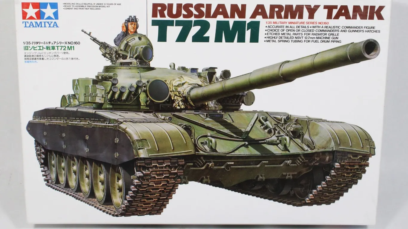 RUSSIAN ARMY TANK T72 M1