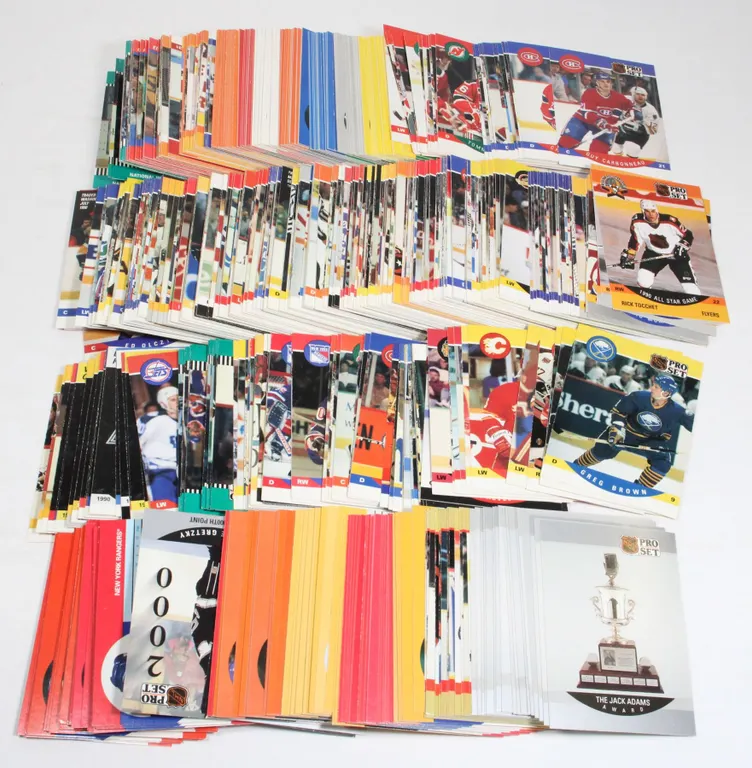 ASSORTED NHL 92/93 CARDS