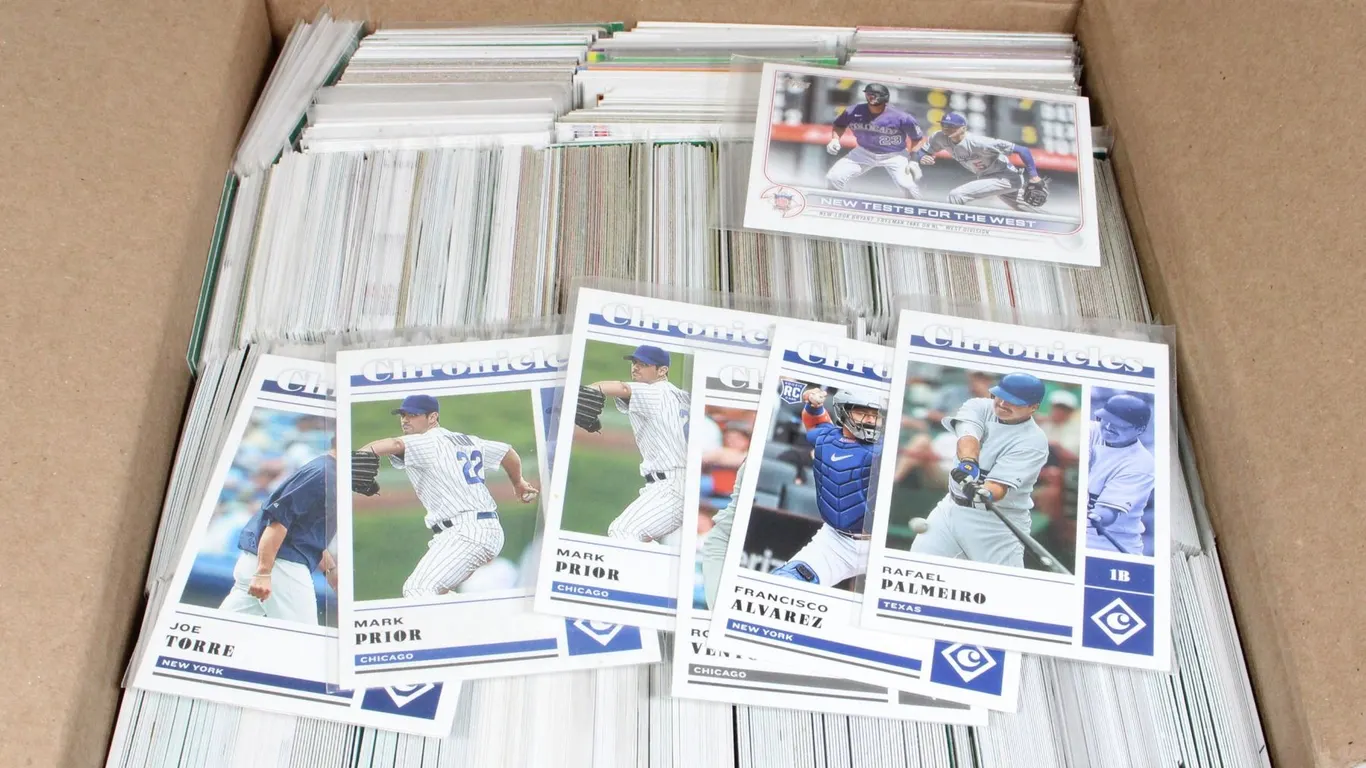 BASEBALL CARDS