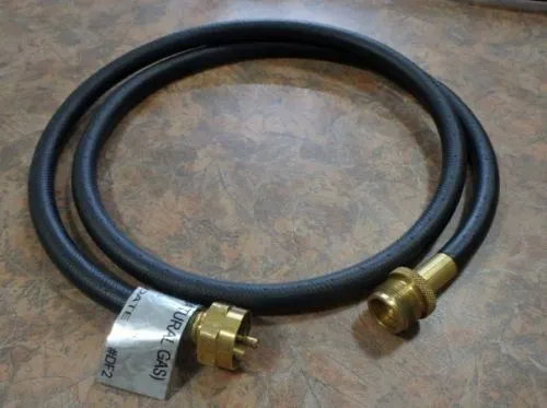 NATURAL GAS APPLIANCE HOSE