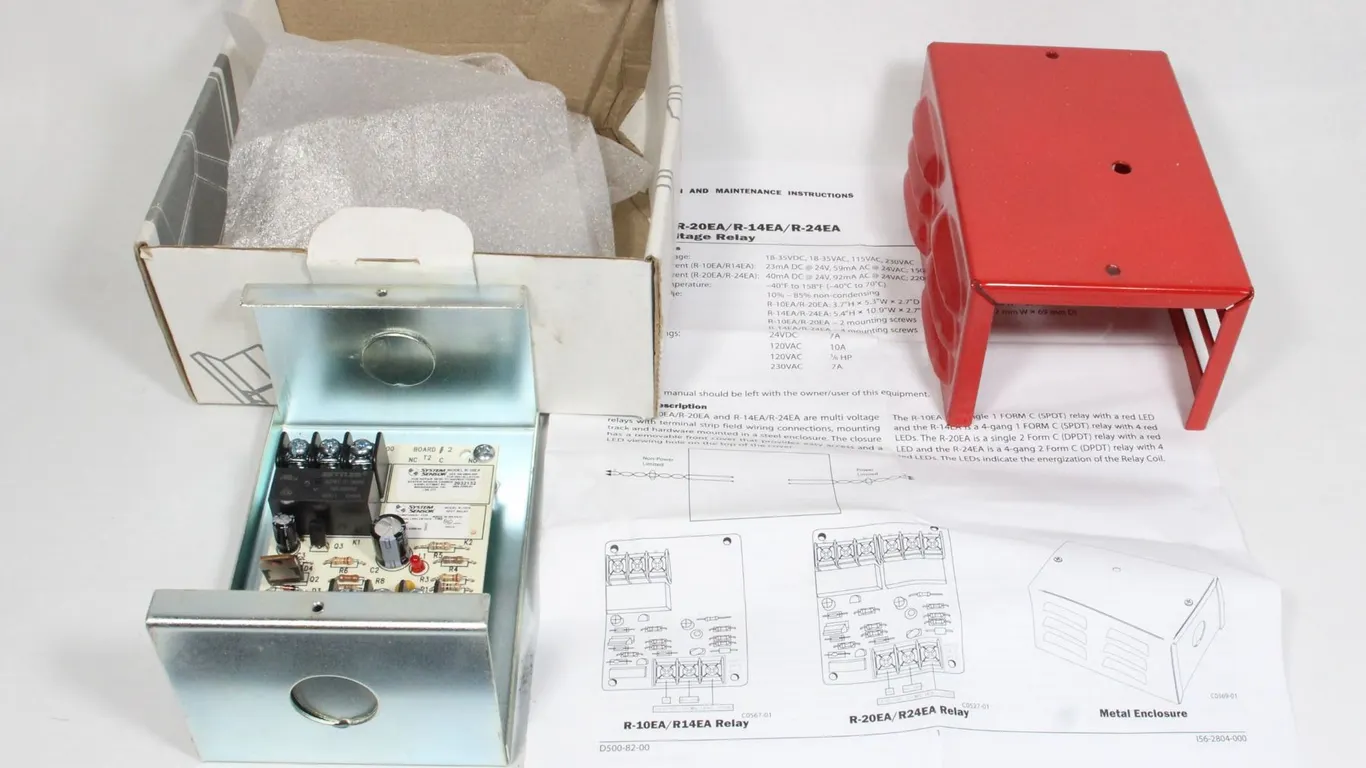 SOLID STATE RELAY ASSEMBLY IN ENCLOSURE. NEW
