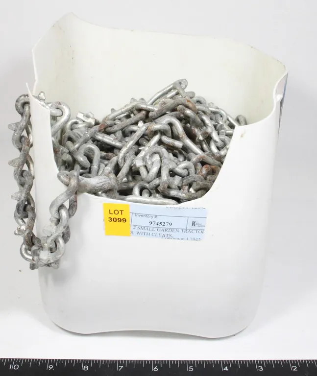 SET OF 2 SMALL GARDEN TRACTOR CHAINS, WITH CLEATS,