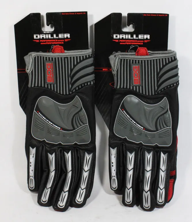 2 NEW PAIRS OF BDG PERFORMANCE SERIES GLOVES XL
