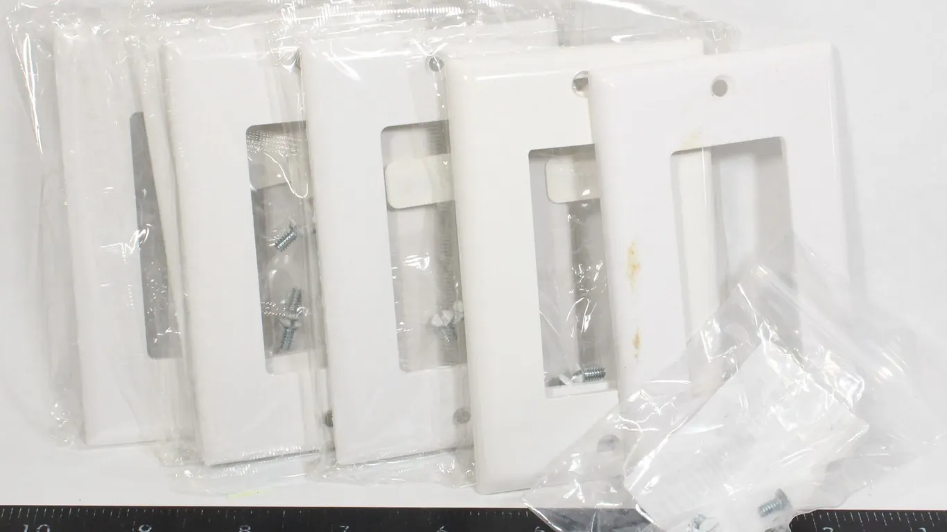 SET OF 7 WHITE ELECTRICAL OUTLET COVERS