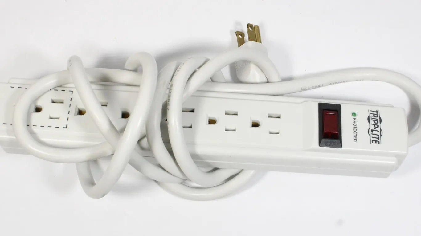 TRIP-LITE POWER BAR 6-OUTLET
