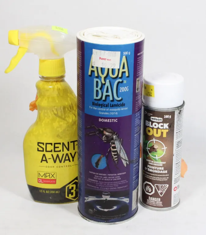 SCENT-A-WAY, (1/2 FULL), NEW - AQUA BAC, AND