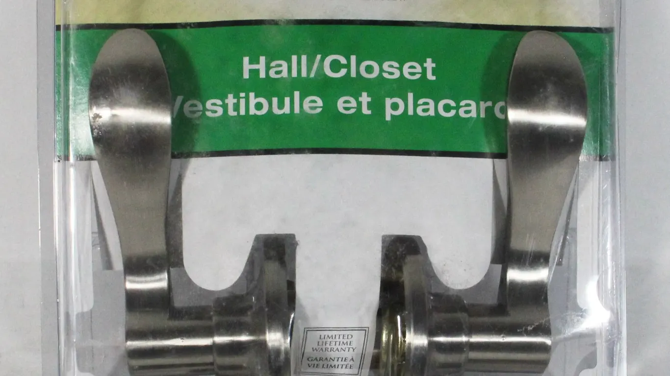 NEW GATE HOUSE HALL / CLOSET HANDLES