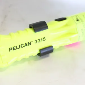 NEW PELICAN 3315 FLASHLIGHT WATERPROOF AND