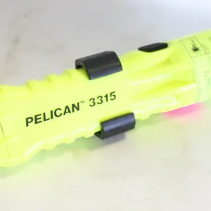 NEW PELICAN 3315 FLASHLIGHT WATERPROOF AND