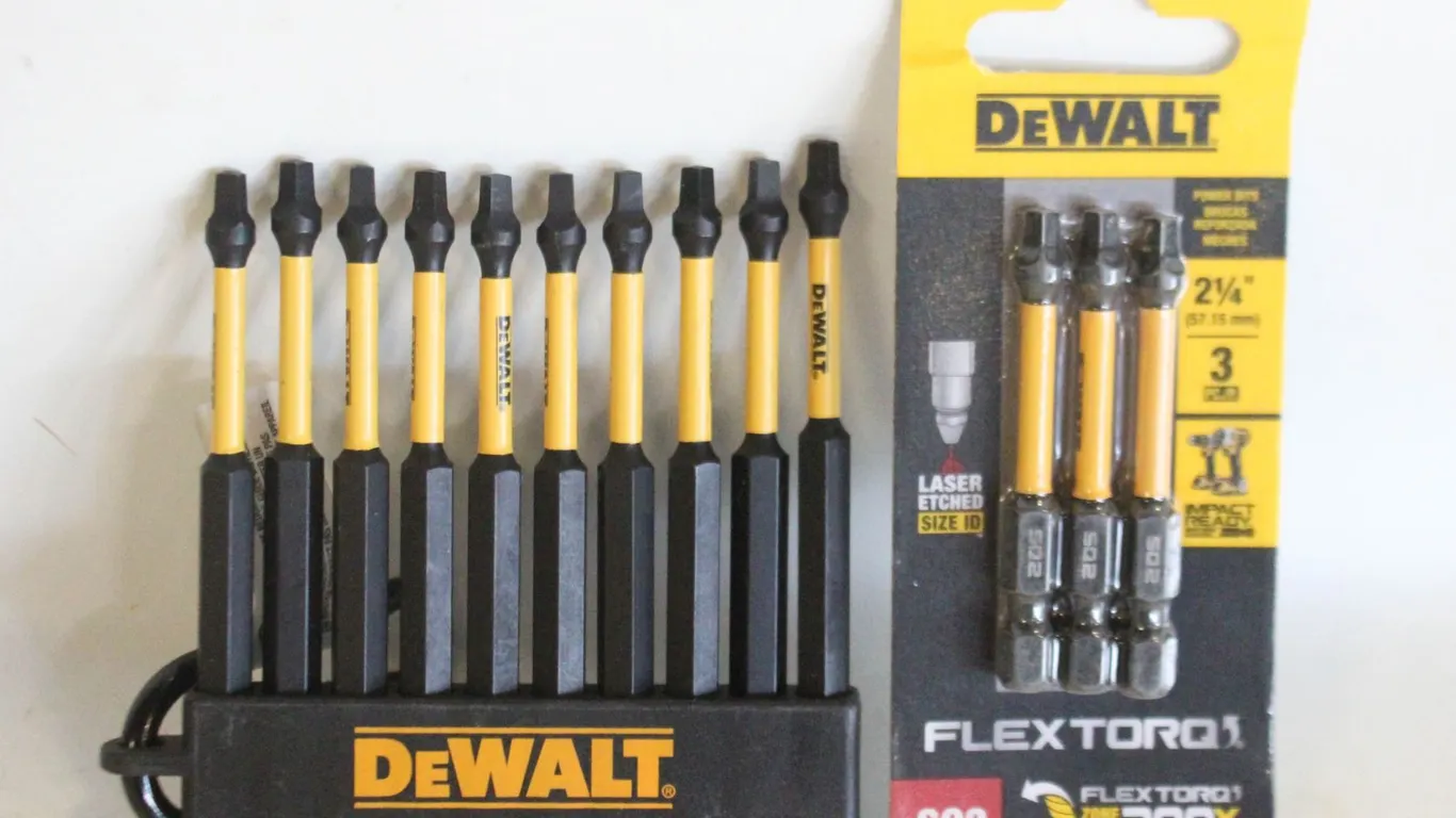 2 PACKS OF DEWALT IMPACT SCREWDRIVER BITS