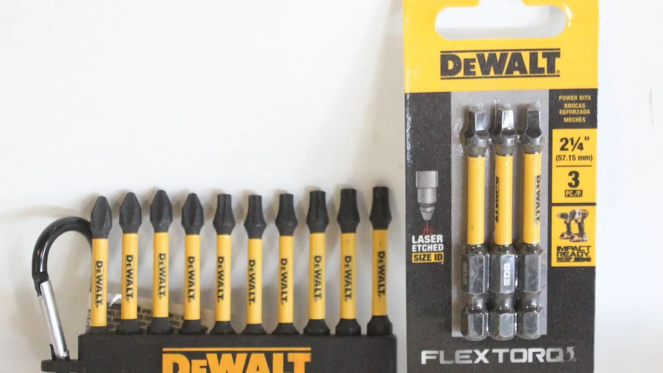 2 PACKS OF DEWALT IMPACT SCREWDRIVER BITS