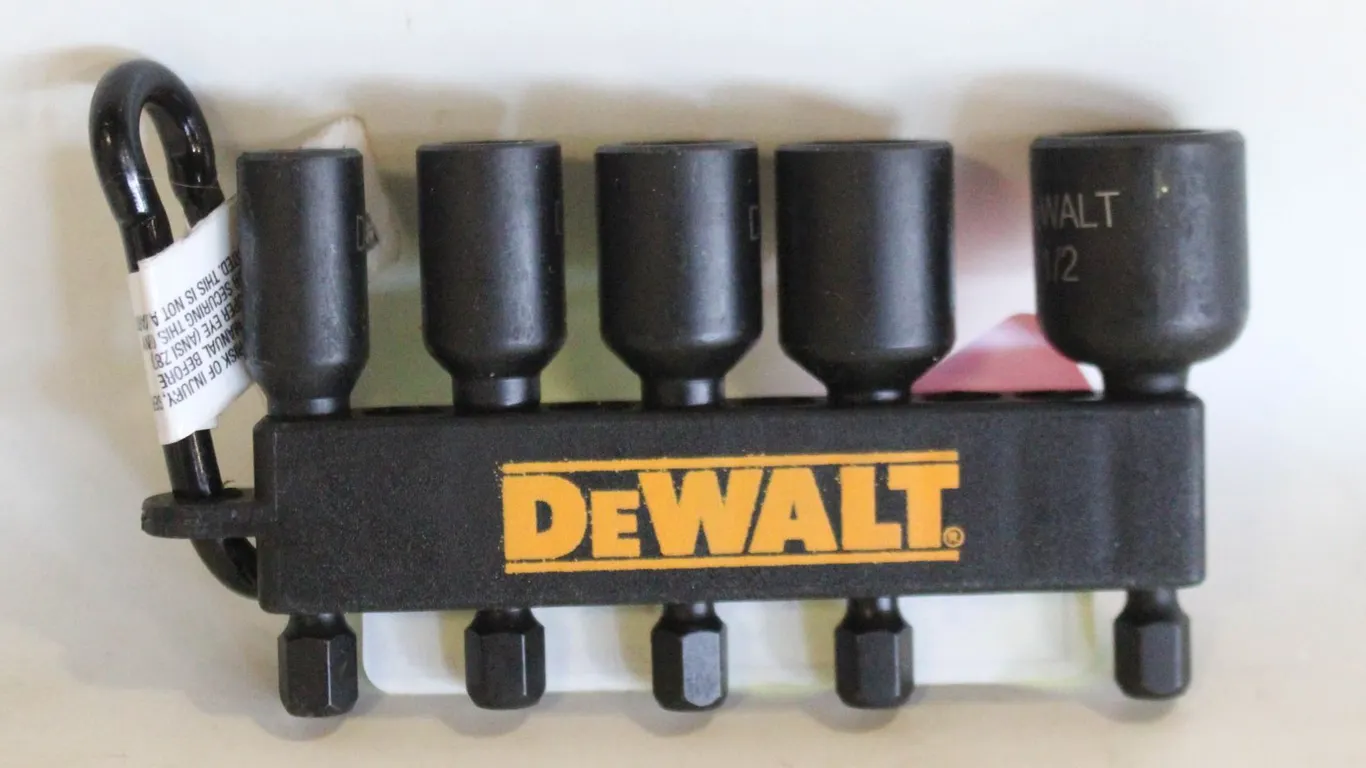 SET A FIVE DEWALT IMPACT NUT DRIVER
